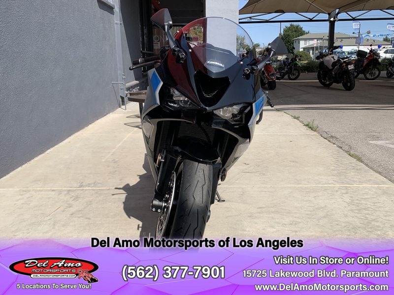 2025 Kawasaki NINJA ZX-6R ABS Image 6