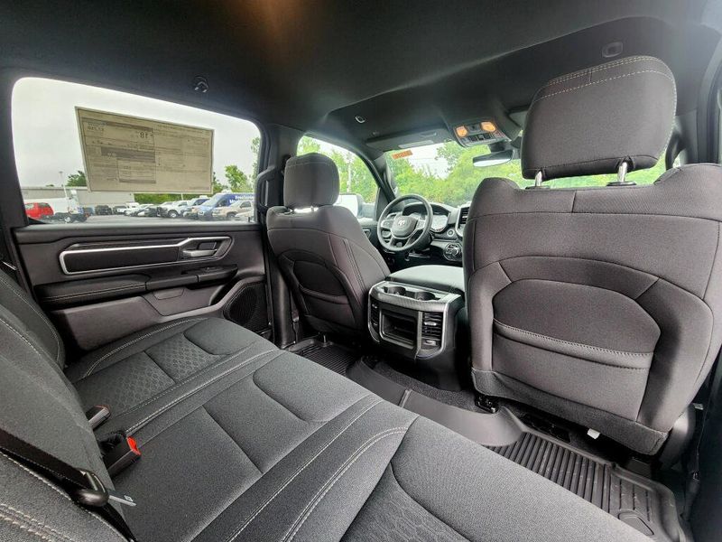 New 2026 RAM 1500 Big Horn Crew Cab 4x4 5'7' Box