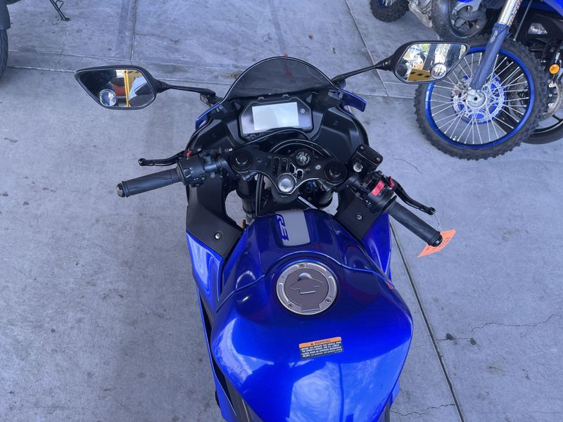Used 2021 Yamaha YZF-R3 ABS Image 10