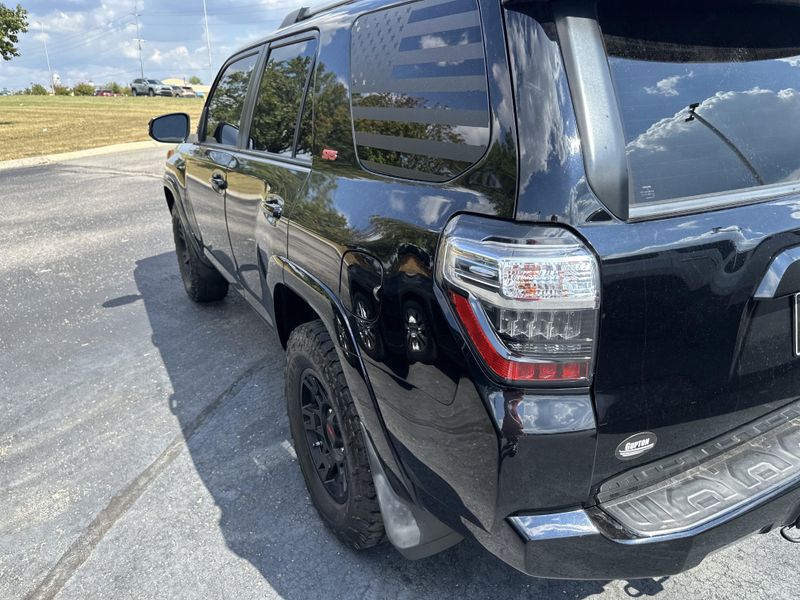 2020 Toyota 4Runner SR5 Premium photo 10