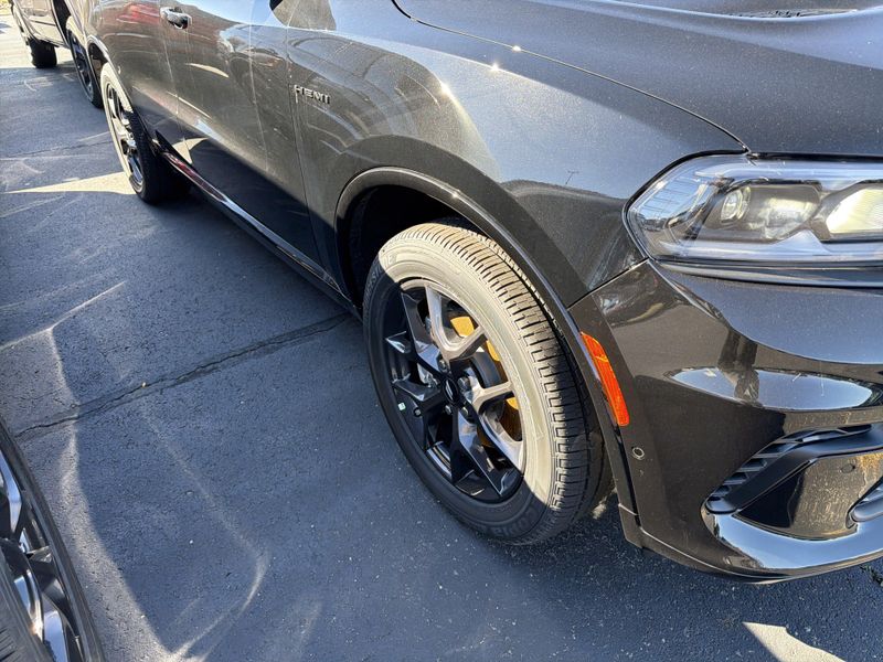 New 2026 Dodge Durango Gt Plus Awd Hemi V8Image 4