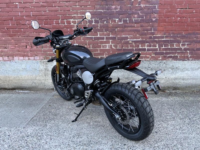 2026 Triumph SCRAMBLER 400 XC