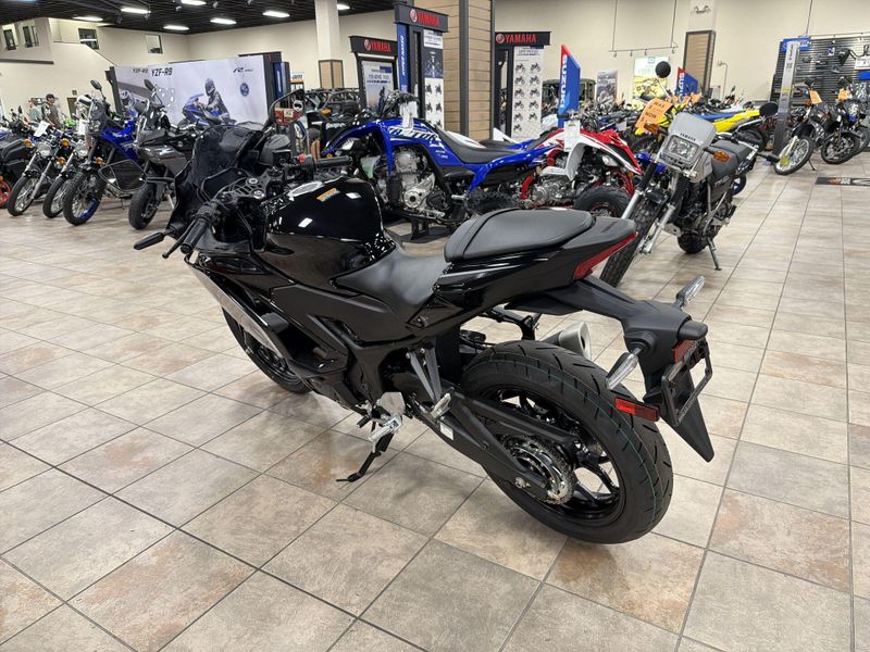 New 2026 Yamaha YZF-R3 ABS Image 19