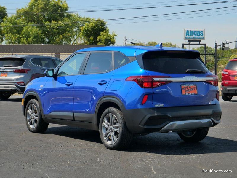 Used 2023 Kia Seltos LX