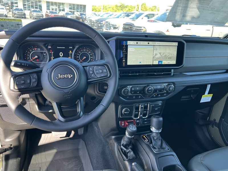 New 2025 Jeep Gladiator Mojave X 4x4Image 17