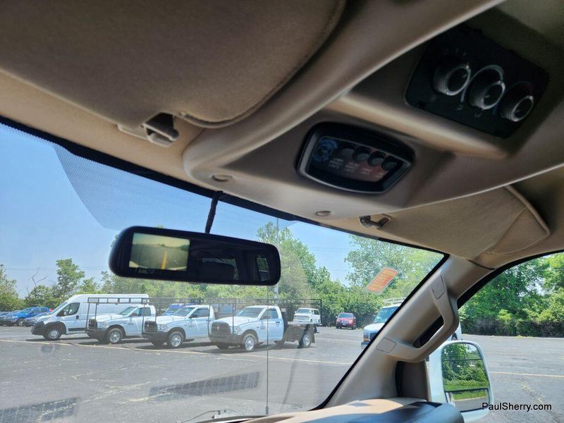 2018 GMC Savana 2500 Image 38