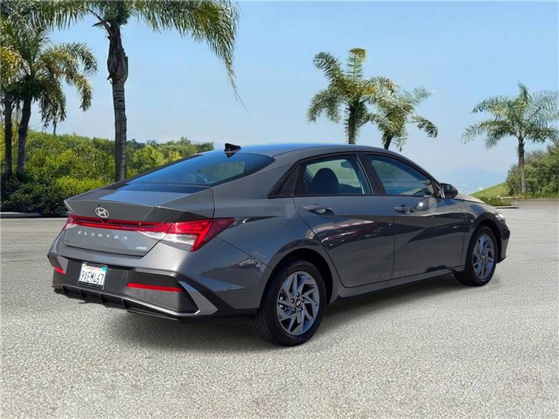 Used 2026 Hyundai Elantra Hybrid Blue Sedan