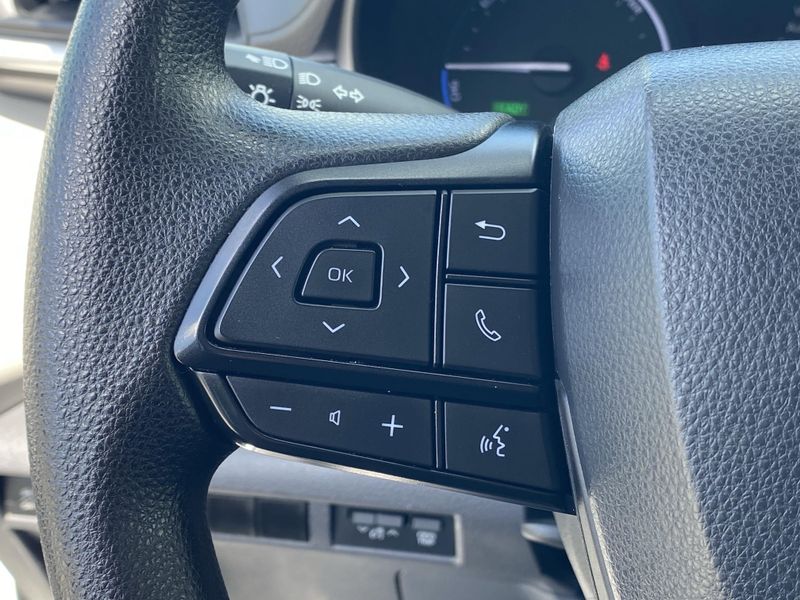 2024 Toyota Sienna LEImage 27