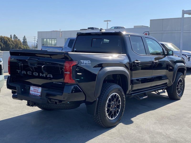 2024 Toyota Tacoma TRD Off Road HybridImage 3