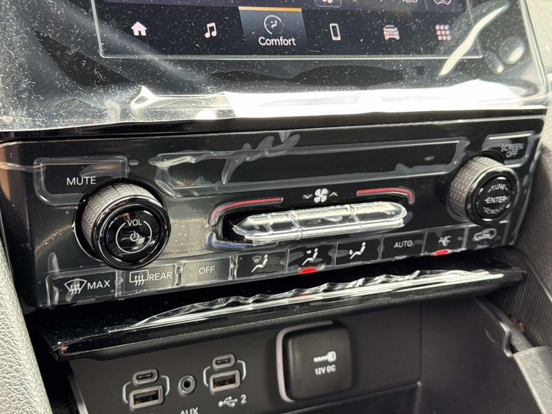 New 2026 Jeep Grand Cherokee L Laredo 4x2