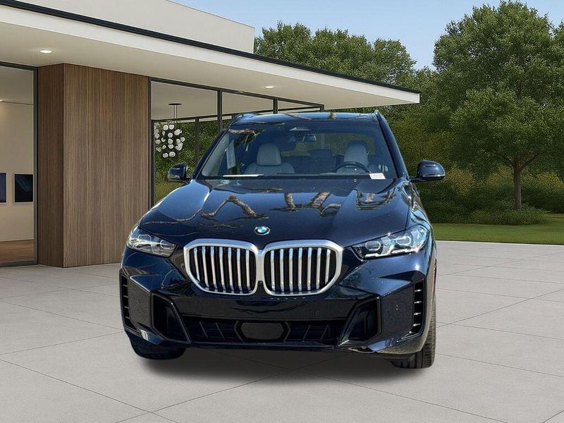 Used 2024 BMW X5 xDrive40iImage 3