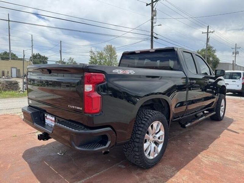 2020 Chevrolet Silverado 1500 CustomImage 5