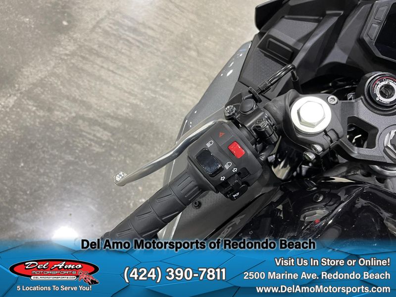 2025 Kawasaki NINJA 500 ABS Image 14
