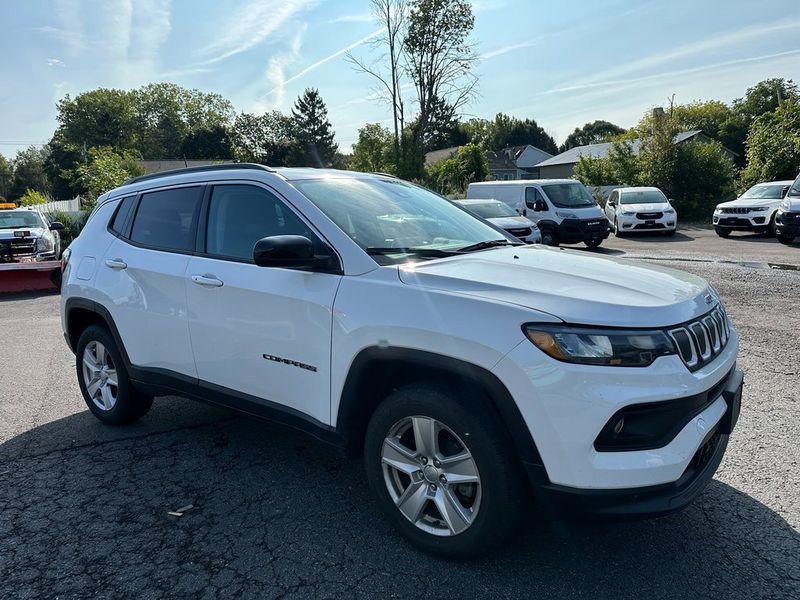 2022 Jeep Compass LatitudeImage 1