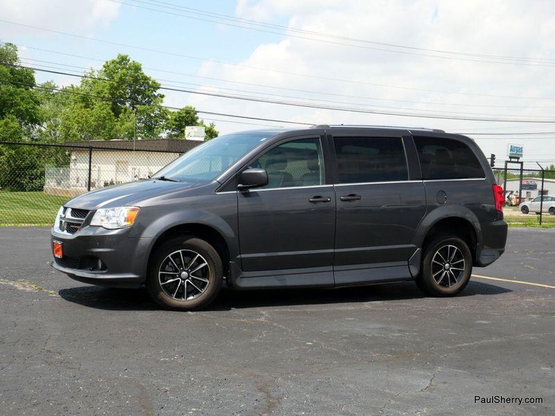 2018 Dodge Grand Caravan SXTImage 24