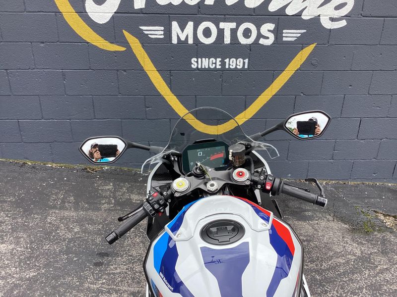 2022 BMW M 1000 RR 