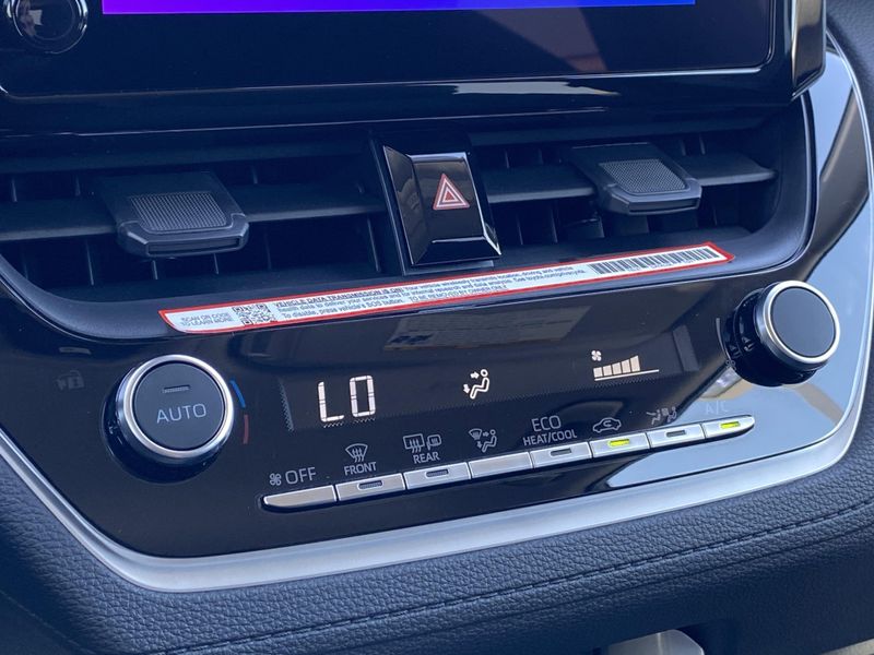 2024 Toyota Corolla Cross LEImage 23