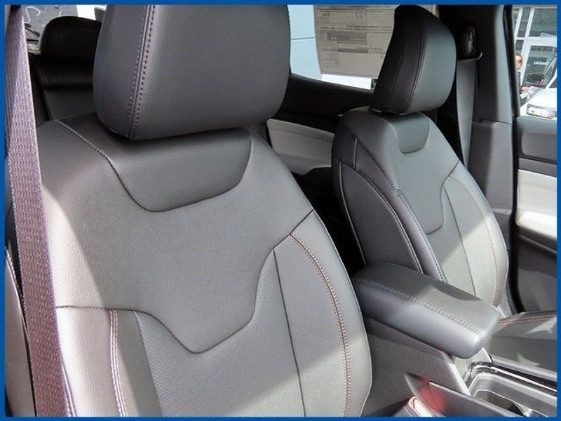 2023 Jeep Compass LimitedImage 9