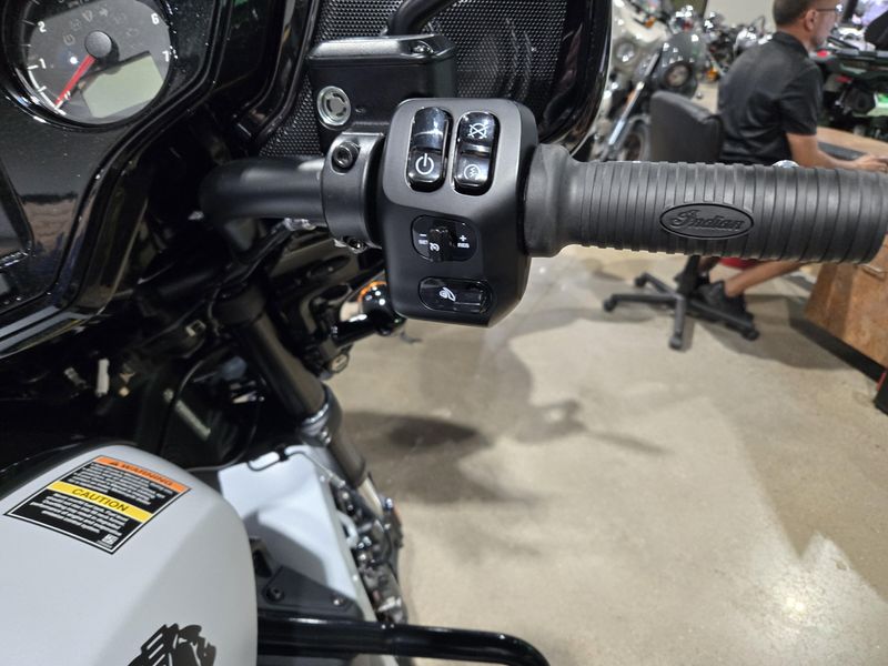 NEW 2025 INDIAN MOTORCYCLE CHIEFTAIN POWERPLUS DARK HORSE 112 RA Image 12