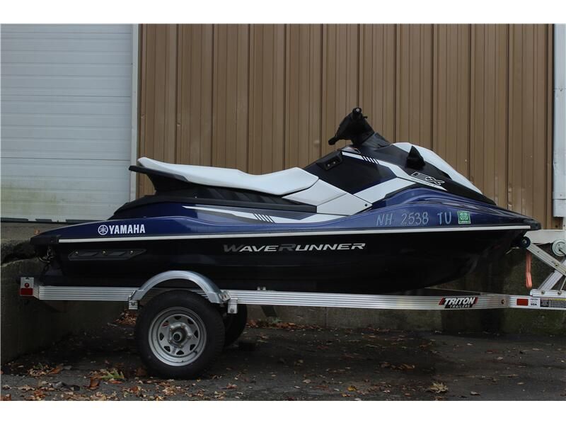 2018 Yamaha WaveRunner EX Sport Image 1