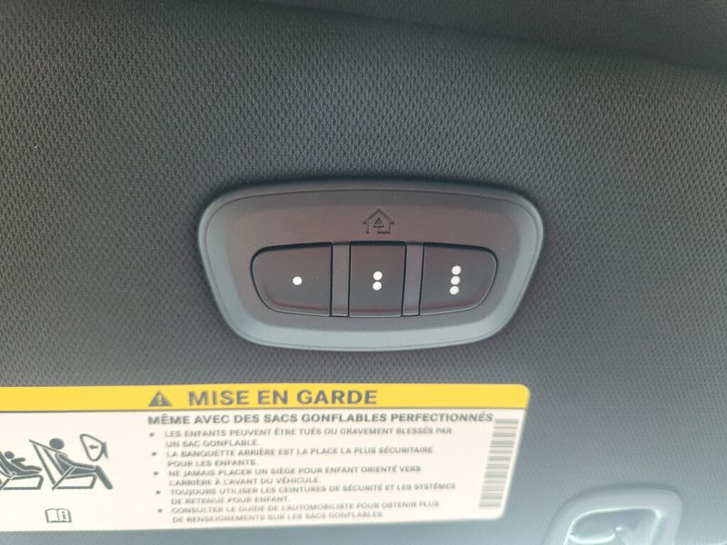 New 2027 Chrysler Pacifica Select