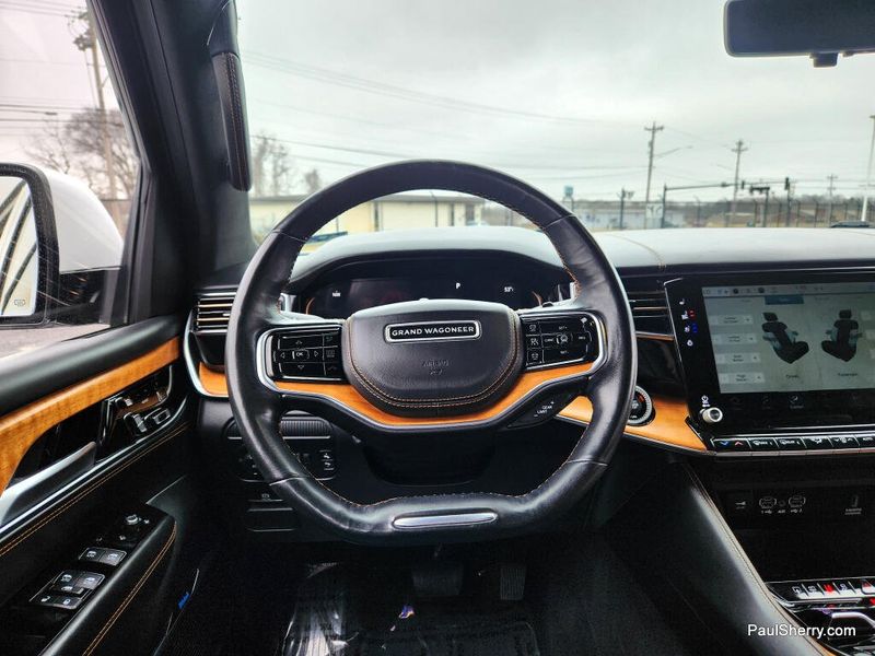 2022 Jeep Grand Wagoneer Series III