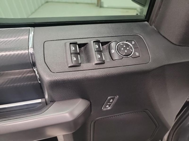 2020 Ford F-150 XLT photo 14