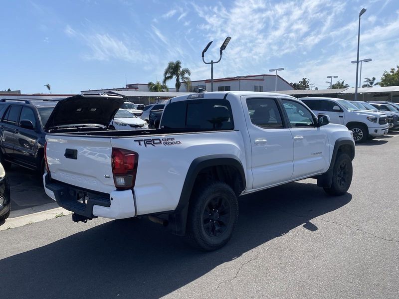 2019 Toyota Tacoma TRD Off-RoadImage 3