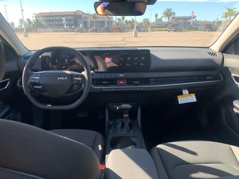 Used 2025 Kia K4 LXImage 13