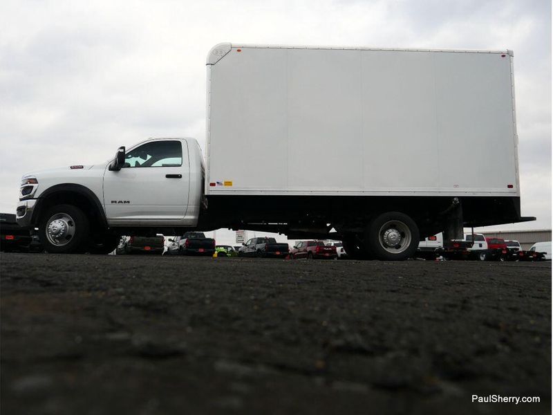 New 2026 RAM 5500 Big Horn Chassis Regular Cab 4x2 120' Ca