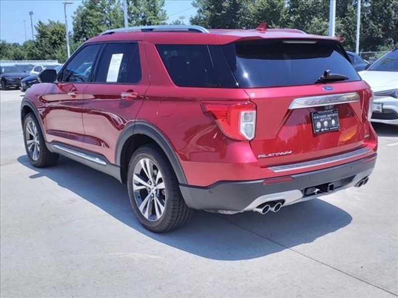 2020 Ford Explorer PlatinumImage 2