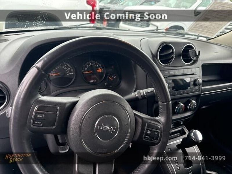 2016 Jeep Patriot LatitudeImage 9