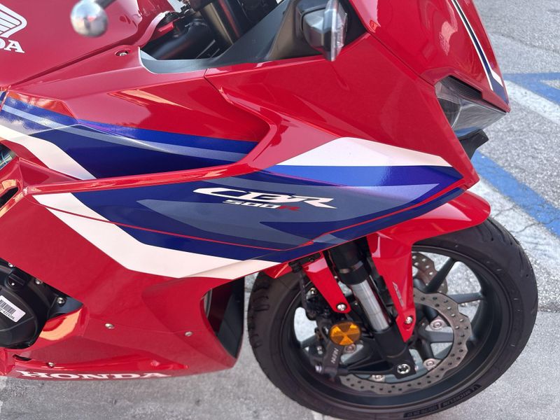 New 2026 Honda CBR500R ABS Image 13