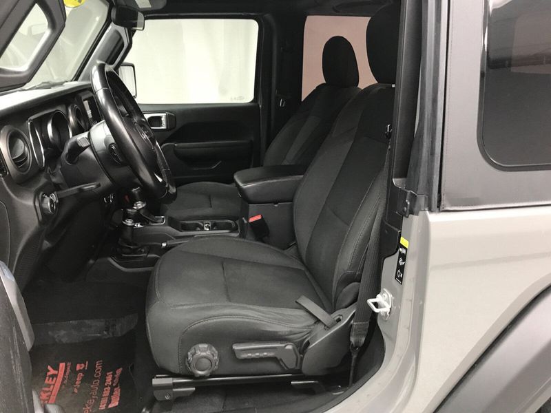 2022 Jeep Wrangler Sport SImage 5