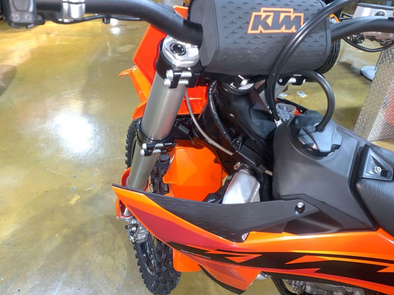New 2025 KTM 350 SX-F Image 19
