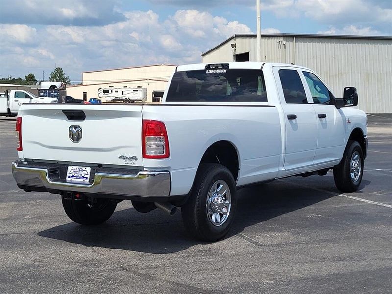 2024 RAM 3500 Tradesman Crew Cab 4x4 8