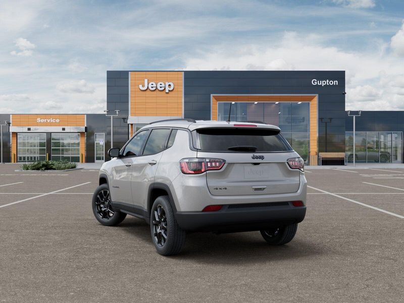 New 2026 Jeep Compass Latitude Altitude 4x4Image 3