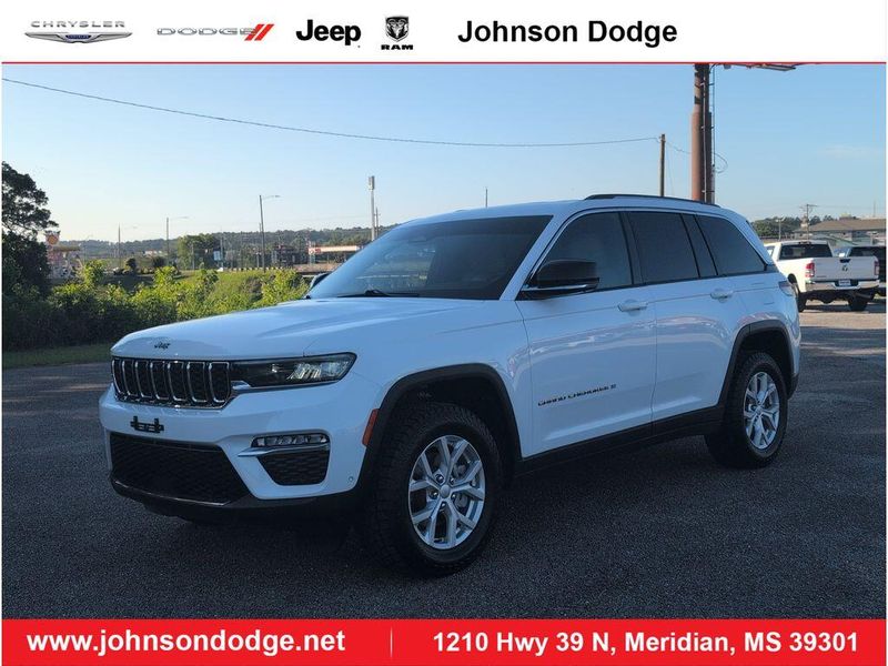 Used 2023 Jeep Grand Cherokee LimitedImage 1