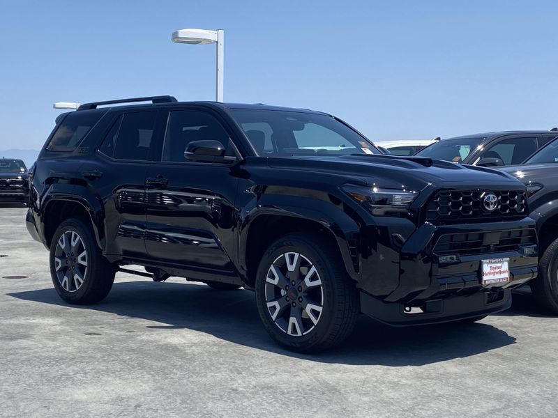 New 2025 Toyota 4Runner TRD Sport PremiumImage 2