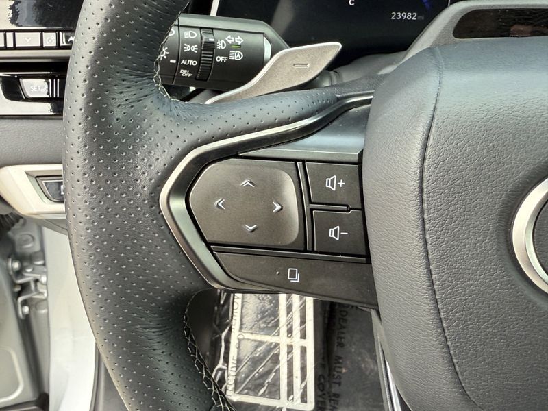 2023 Lexus RX 500h F SPORT PerformanceImage 25