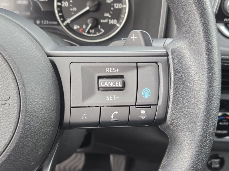 Used 2024 Nissan Rogue FWD SV