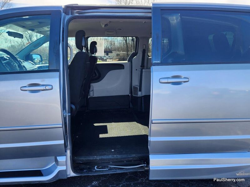 Used 2013 Dodge Grand Caravan SXT