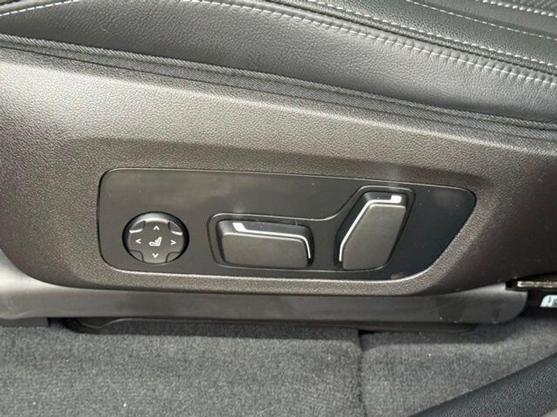 Used 2024 BMW X3 sDrive30iImage 21