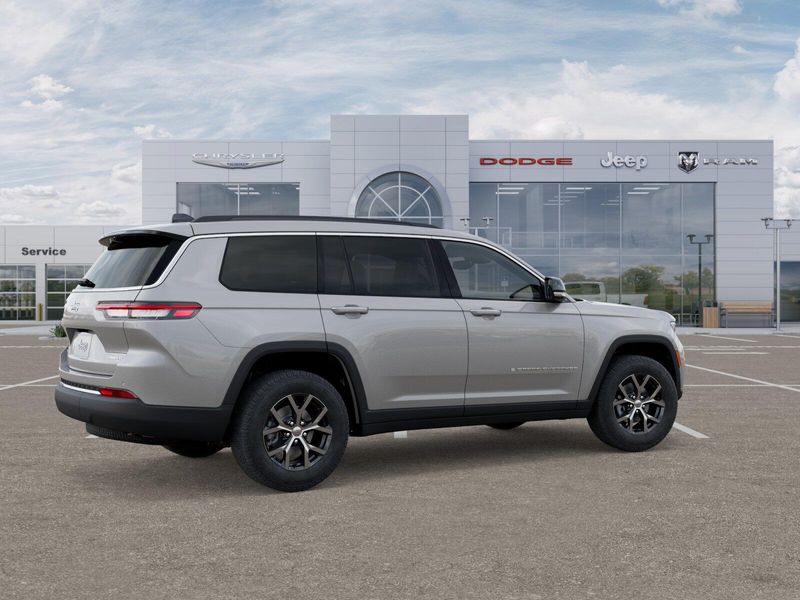 New 2025 Jeep Grand Cherokee L Limited 4x4Image 41