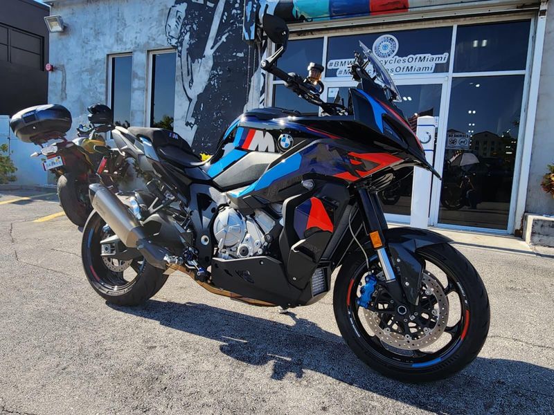 Used 2024 BMW M1000XR Image 10