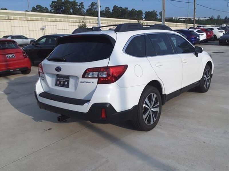 2018 Subaru Outback 2.5iImage 7