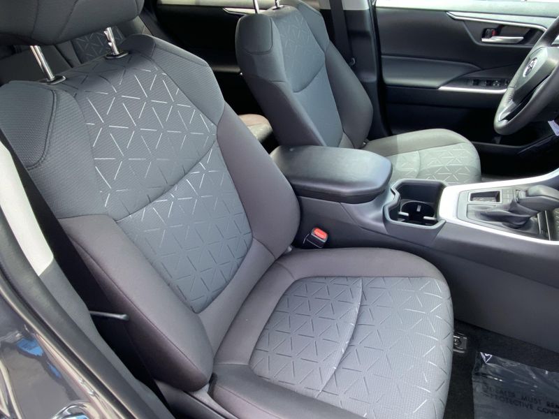 New 2025 Toyota RAV4 XLEImage 11