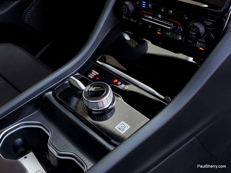 New 2025 Jeep Grand Cherokee Limited 4x4Image 37