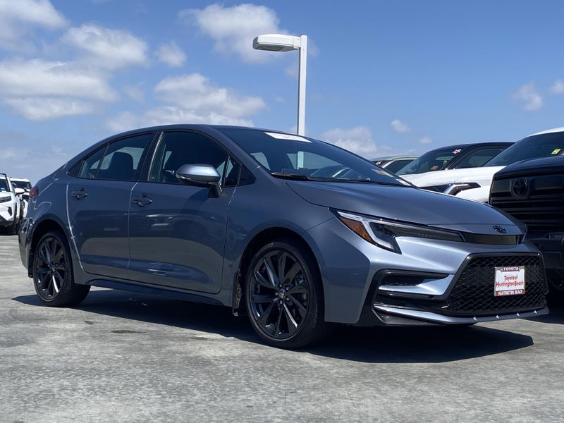 Used 2025 Toyota Corolla XSEImage 2