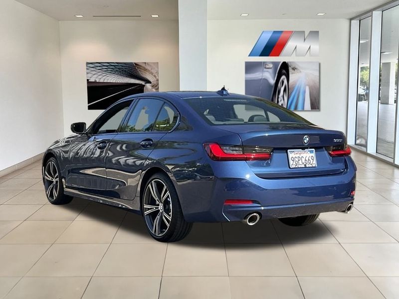 2023 BMW 3 Series 330iImage 5